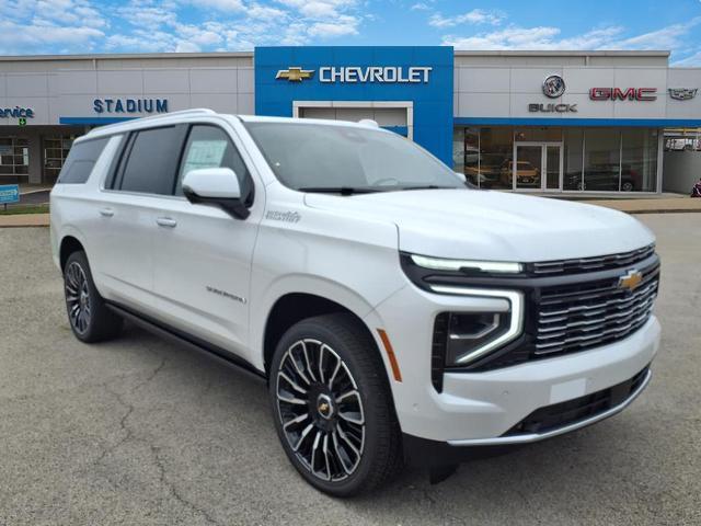 Photo of 2025 Iridescent Pearl Tricoat Chevrolet Suburban