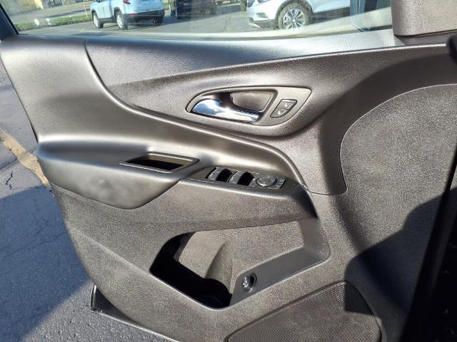 Photo of 2023 Mosaic Black Metallic Chevrolet Equinox