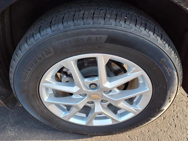 Photo of 2023 Mosaic Black Metallic Chevrolet Equinox