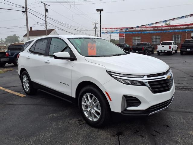Photo of 2022 Summit White Chevrolet Equinox