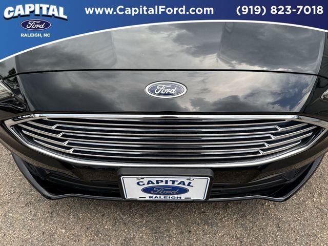 Photo of 2018 Shadow Black Ford Fusion Hybrid