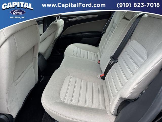 Photo of 2018 Shadow Black Ford Fusion Hybrid