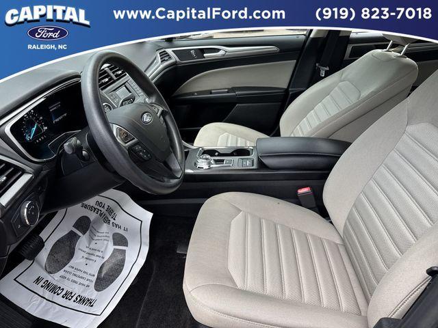 Photo of 2018 Shadow Black Ford Fusion Hybrid