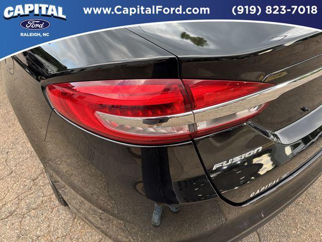 Photo of 2018 Shadow Black Ford Fusion Hybrid