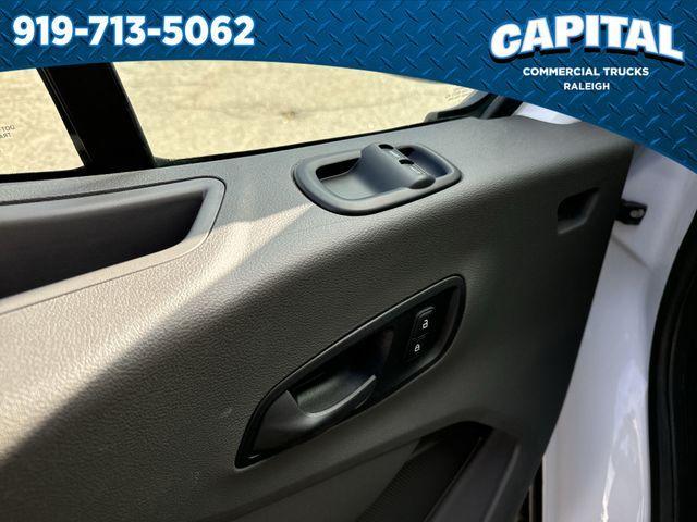 Photo of 2022 Oxford White Ford E-Transit