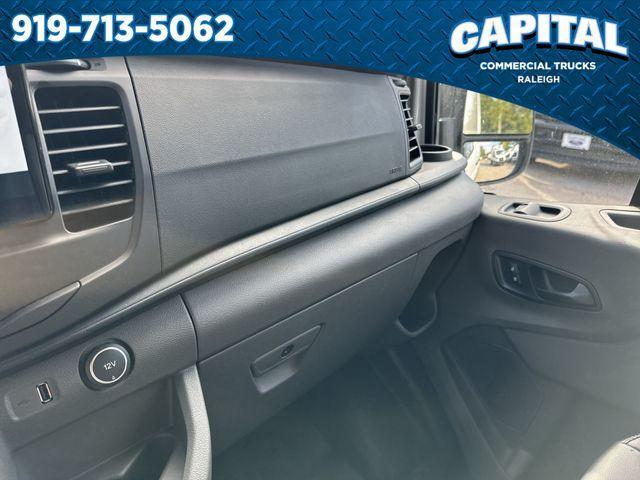 Photo of 2022 Oxford White Ford E-Transit