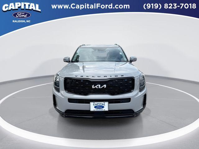 Photo of 2022 Wolf Gray Kia Telluride