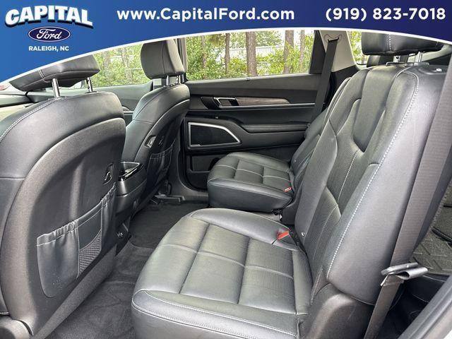 Photo of 2022 Wolf Gray Kia Telluride