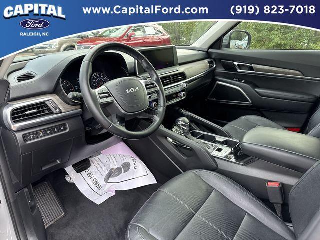 Photo of 2022 Wolf Gray Kia Telluride