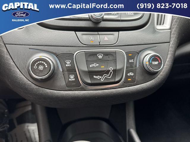 Photo of 2024 Summit White Chevrolet Malibu
