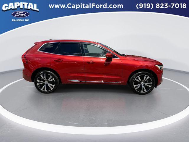 Photo of 2022 Fusion Red Metallic Volvo XC60