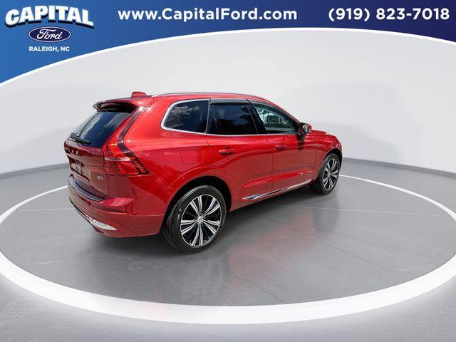 Photo of 2022 Fusion Red Metallic Volvo XC60