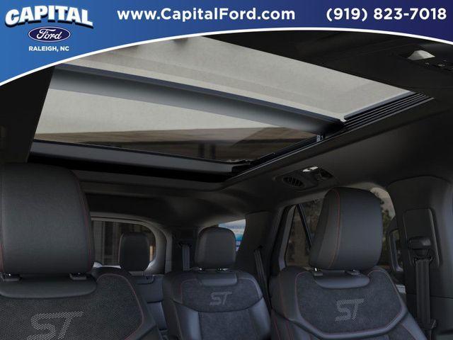 Photo of 2025 Vapor Blue Metallic Ford Explorer