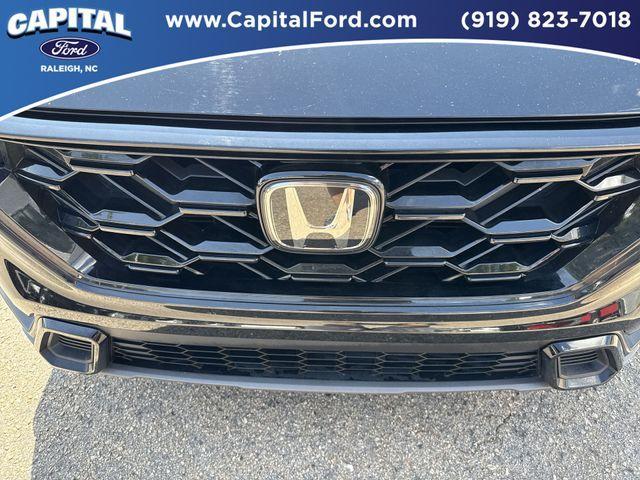 Photo of 2023 Crystal Black Pearl Honda CR-V Hybrid
