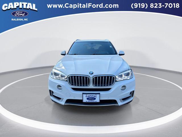 Photo of 2017 Alpine White BMW X5