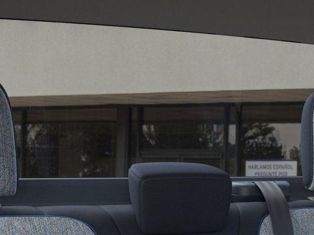 Photo of 2025 White Metallic Ford Maverick
