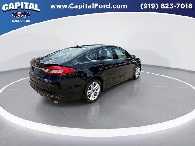 Photo of 2018 Shadow Black Ford Fusion Hybrid