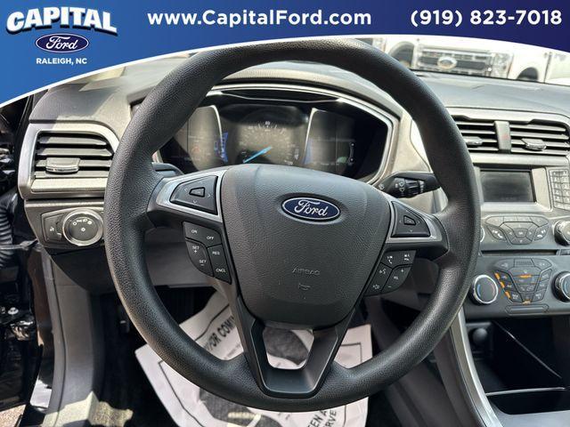 Photo of 2018 Shadow Black Ford Fusion Hybrid