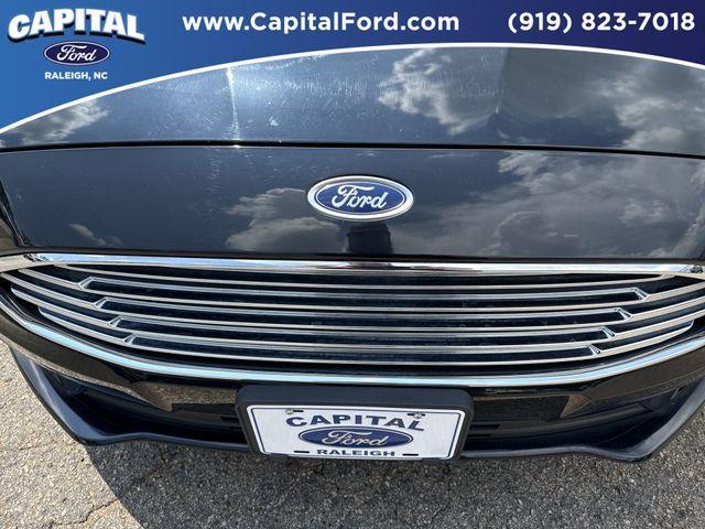 Photo of 2018 Shadow Black Ford Fusion Hybrid
