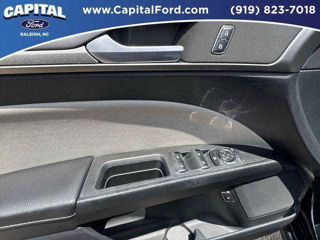 Photo of 2018 Shadow Black Ford Fusion Hybrid