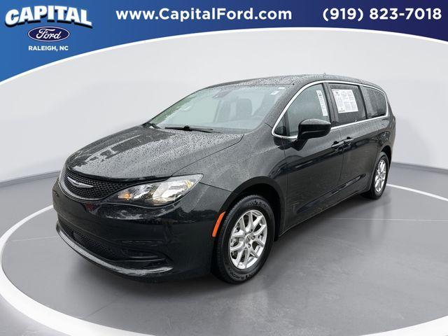 2023 Chrysler Voyager