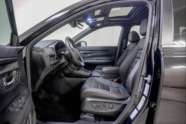 Photo of 2025 Crystal Black Pearl Honda CR-V Hybrid