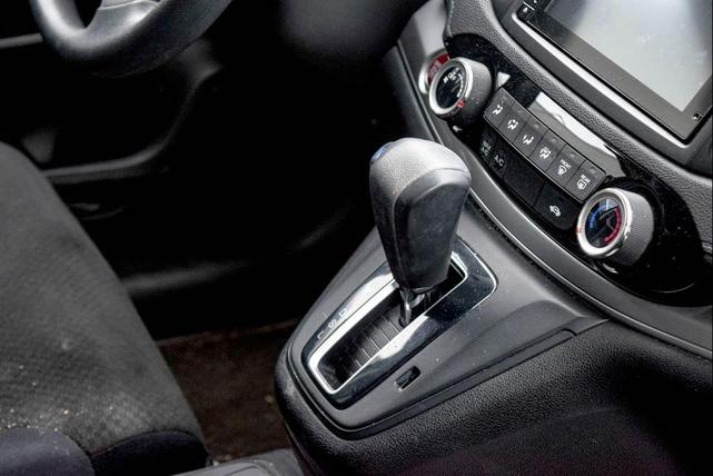 Photo of 2015 Crystal Black Pearl Honda CR-V