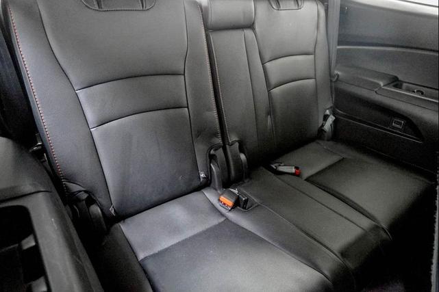 Photo of 2022 Blue Honda Pilot