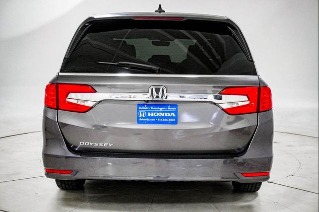 Photo of 2018 Gray Honda Odyssey