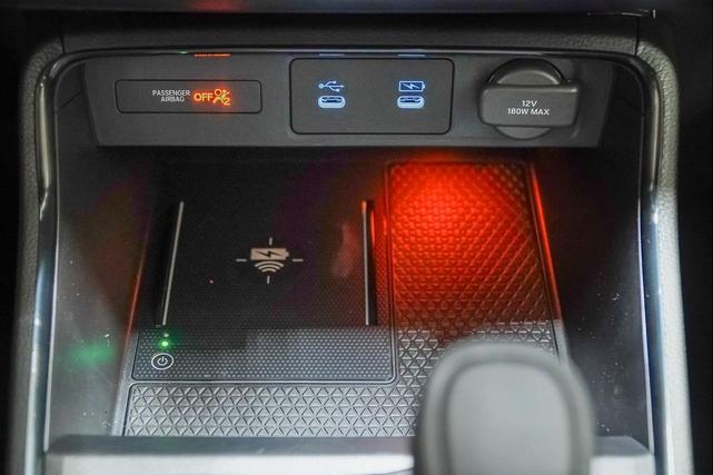 Photo of 2026 Platinum White Pearl Honda CR-V Hybrid