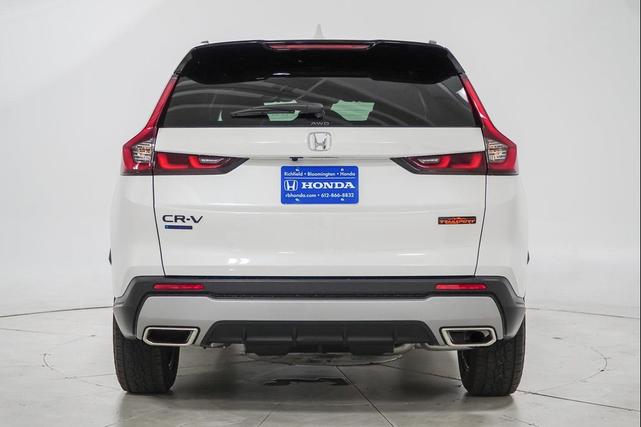 Photo of 2026 Platinum White Pearl Honda CR-V Hybrid