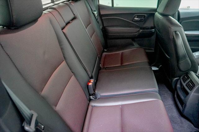 Photo of 2023 Platinum White Pearl Honda Ridgeline