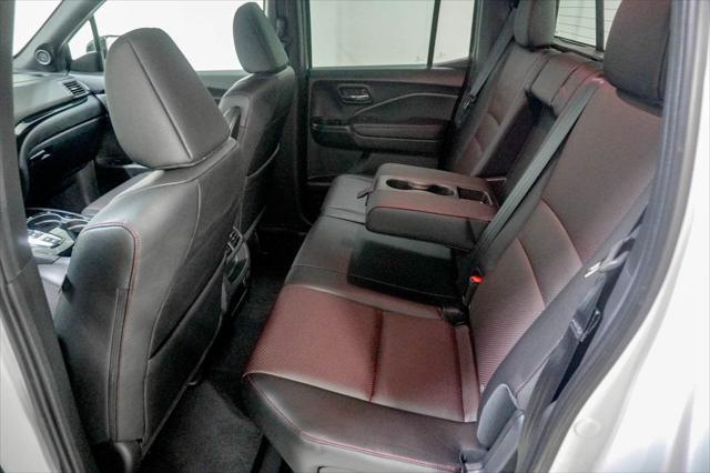 Photo of 2023 Platinum White Pearl Honda Ridgeline