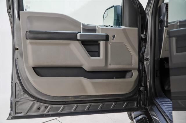 Photo of 2017 Magnetic Metallic Ford F-150