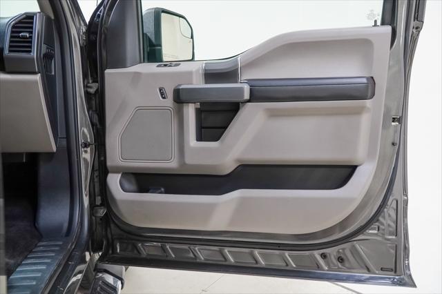 Photo of 2017 Magnetic Metallic Ford F-150