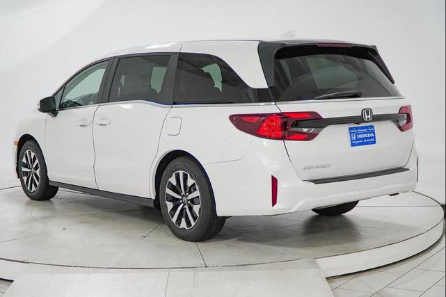 Photo of 2026 Platinum White Pearl Honda Odyssey