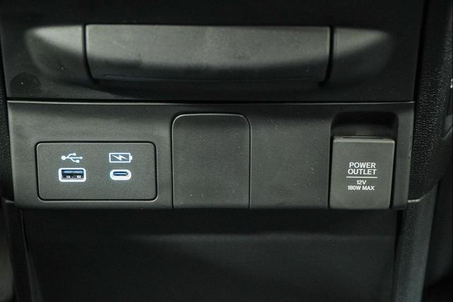 Photo of 2026 Platinum White Pearl Honda Odyssey