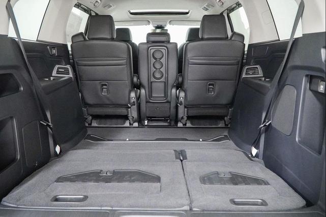 Photo of 2026 Platinum White Pearl Honda Odyssey