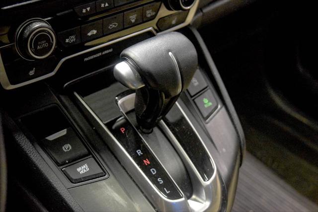 Photo of 2022 Platinum White Pearl Honda CR-V