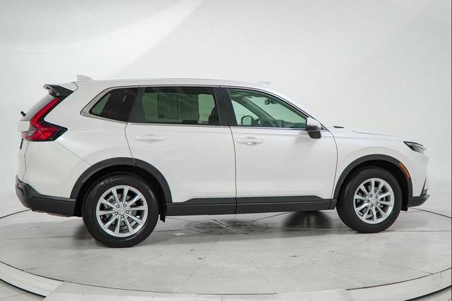 Photo of 2025 Platinum White Pearl Honda CR-V