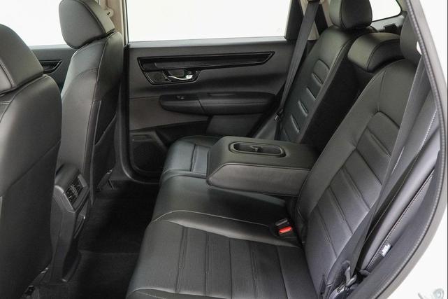 Photo of 2025 Platinum White Pearl Honda CR-V