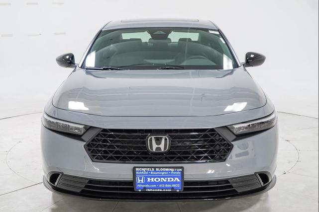 Photo of 2025 Urban Gray Pearl Honda Accord Hybrid