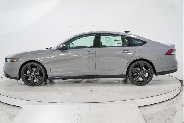 Photo of 2025 Urban Gray Pearl Honda Accord Hybrid