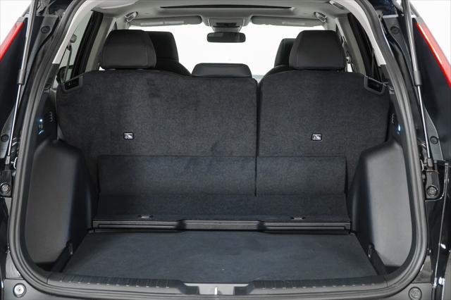 Photo of 2025 Crystal Black Pearl Honda CR-V