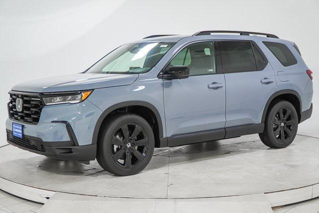 Photo of 2025 Sonic Gray Pearl Honda Pilot