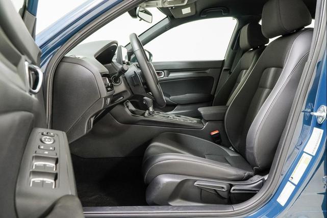 Photo of 2025 Blue Lagoon Pearl Honda Civic