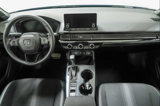 Photo of 2025 Blue Lagoon Pearl Honda Civic