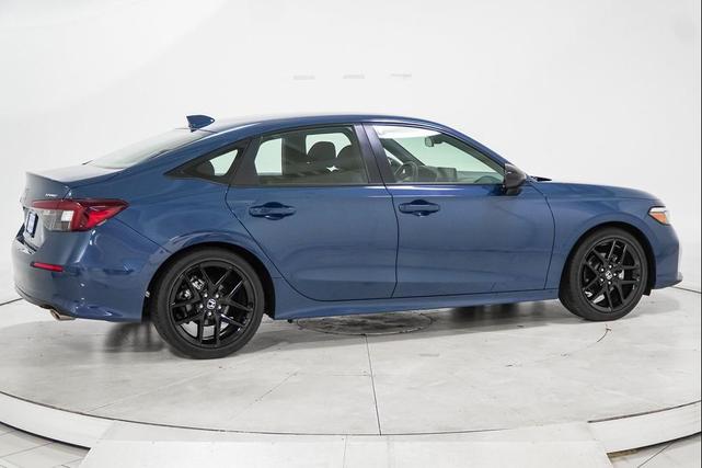Photo of 2025 Blue Lagoon Pearl Honda Civic
