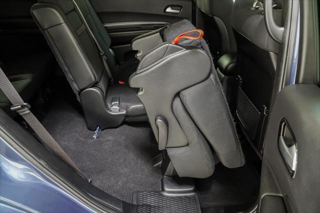 Photo of 2021 Reactor Blue Pearlcoat Dodge Durango