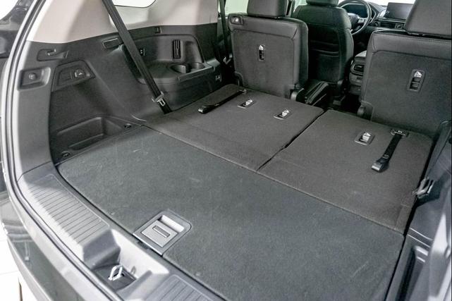 Photo of 2025 Crystal Black Pearl Honda Pilot